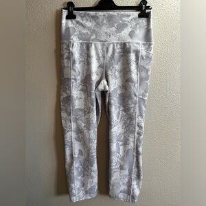 RBX Gray Leggings with High-Rise Waistband and Capri Length Size Large